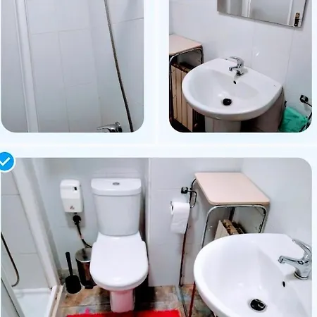 בית אירוח E *